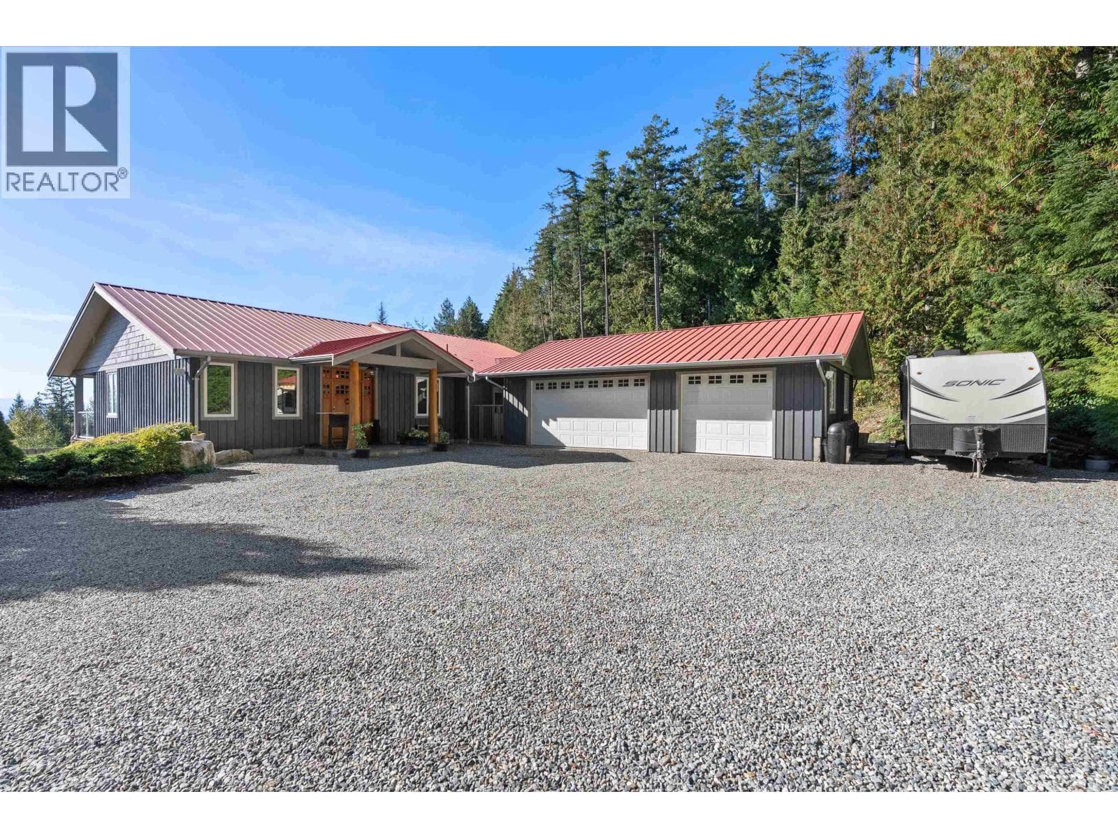 2440 SUNSHINE COAST HIGHWAY, Greater Vancouver — photo 2
