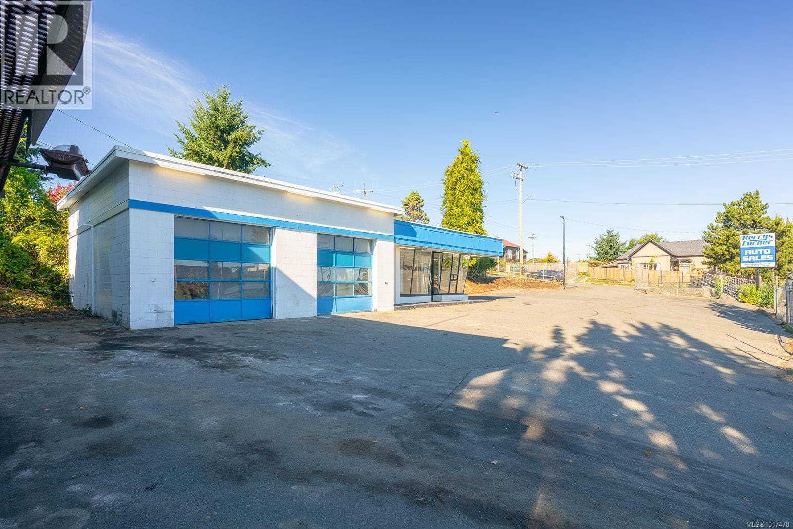 110 NICOL STREET, Vancouver Island — photo 4