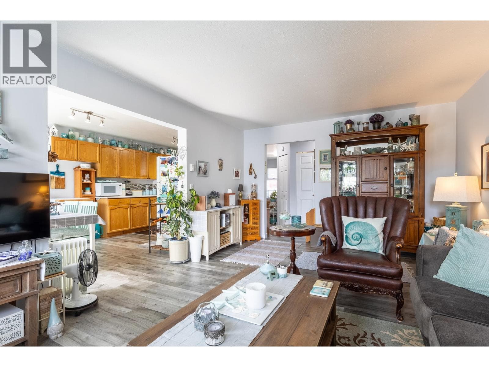 2 765 SCHOOL ROAD in 