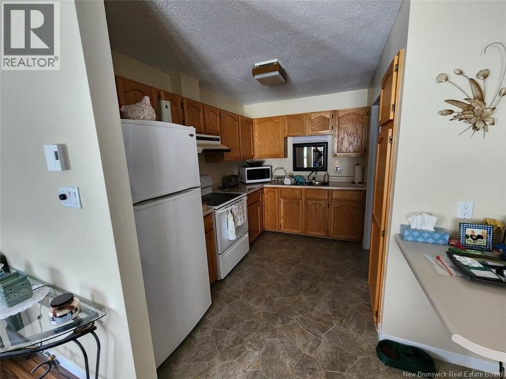 20 Bateman Avenue, New Brunswick — photo 4