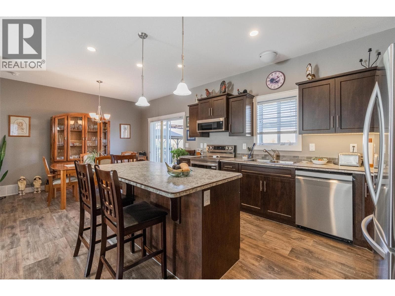 8300 Gallagher Lake Frontage Road Unit# 21, Interior REALTORS® — photo 2