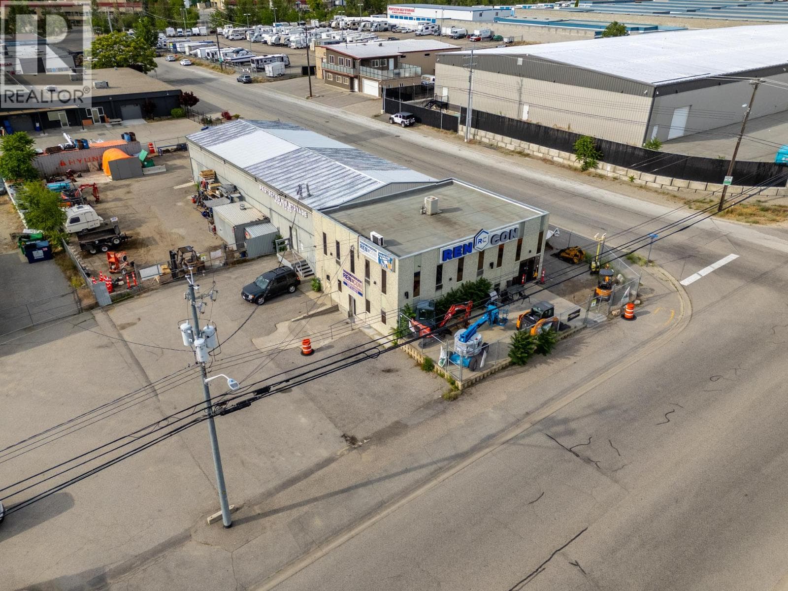 275 OKANAGAN AVENUE EAST, Interior REALTORS® — photo 5