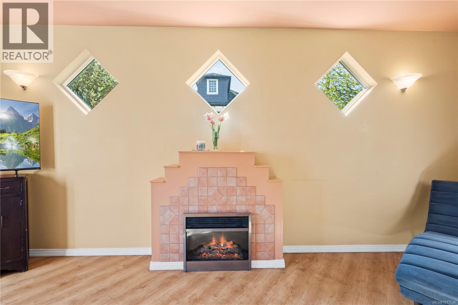 2901 HARRIET ROAD — photo 4