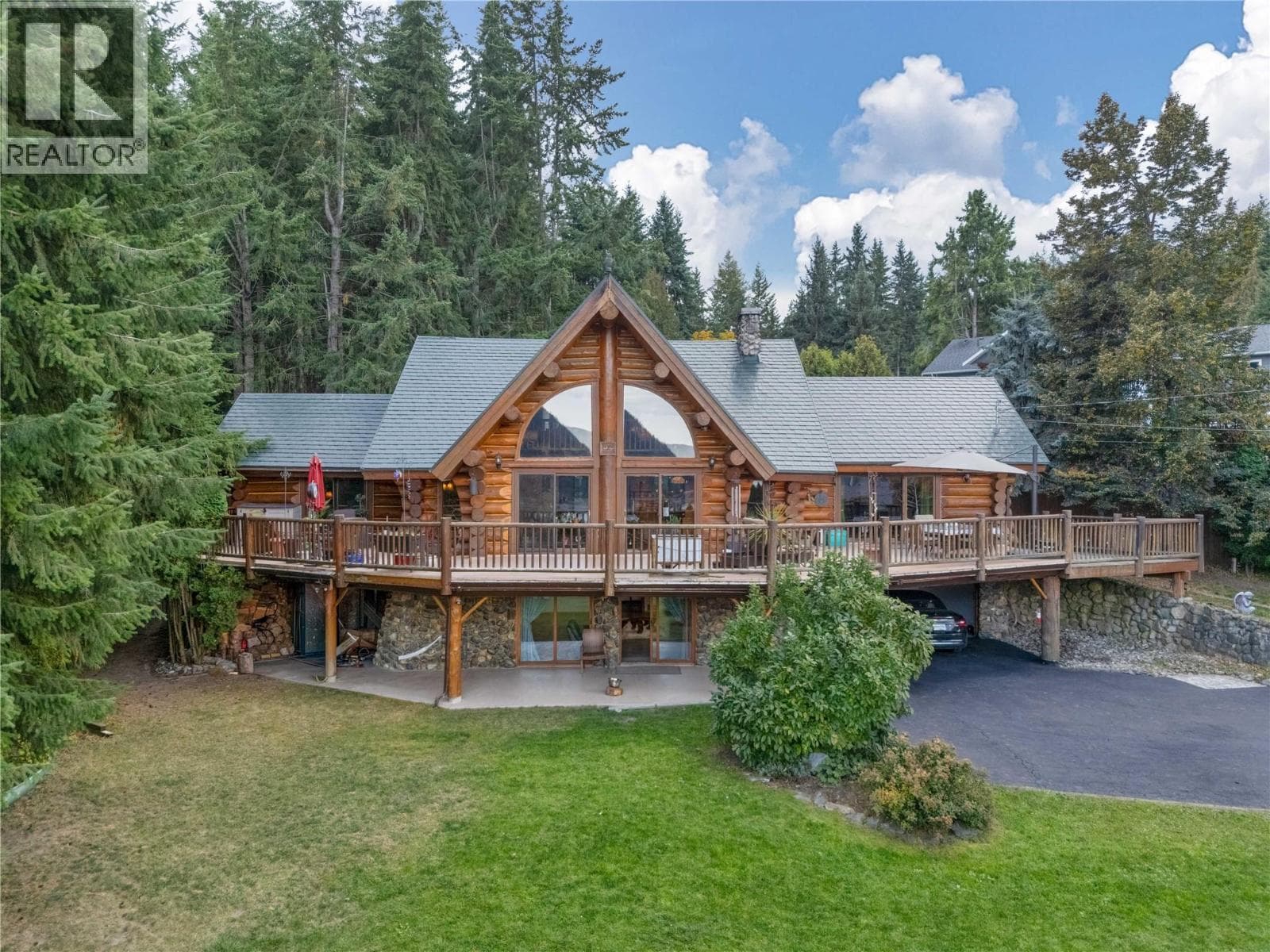 2462 LEISURE ROAD in 