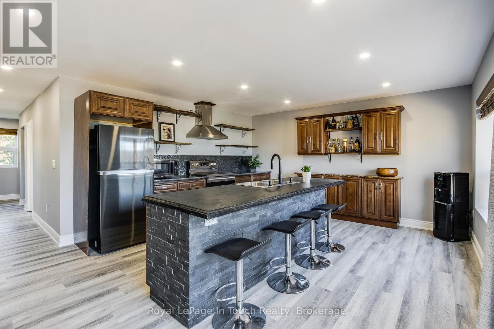 142 DUCK BAY ROAD, OnePoint — photo 4