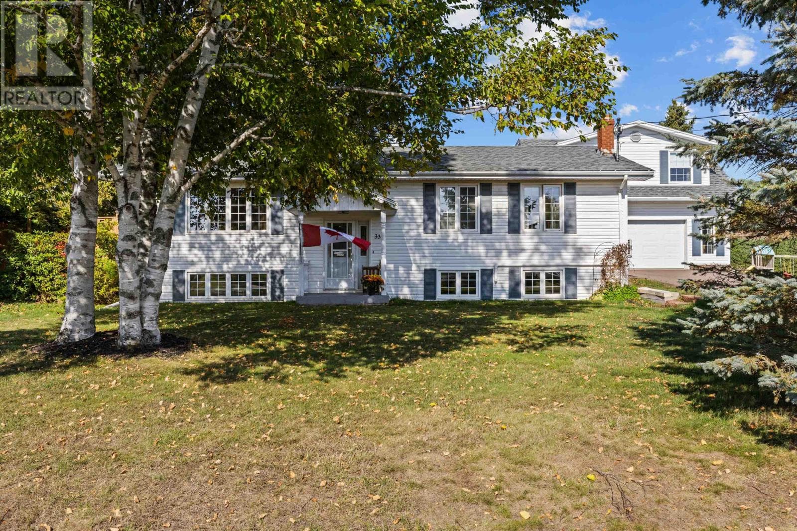 33 MARIANNE DRIVE — photo 2