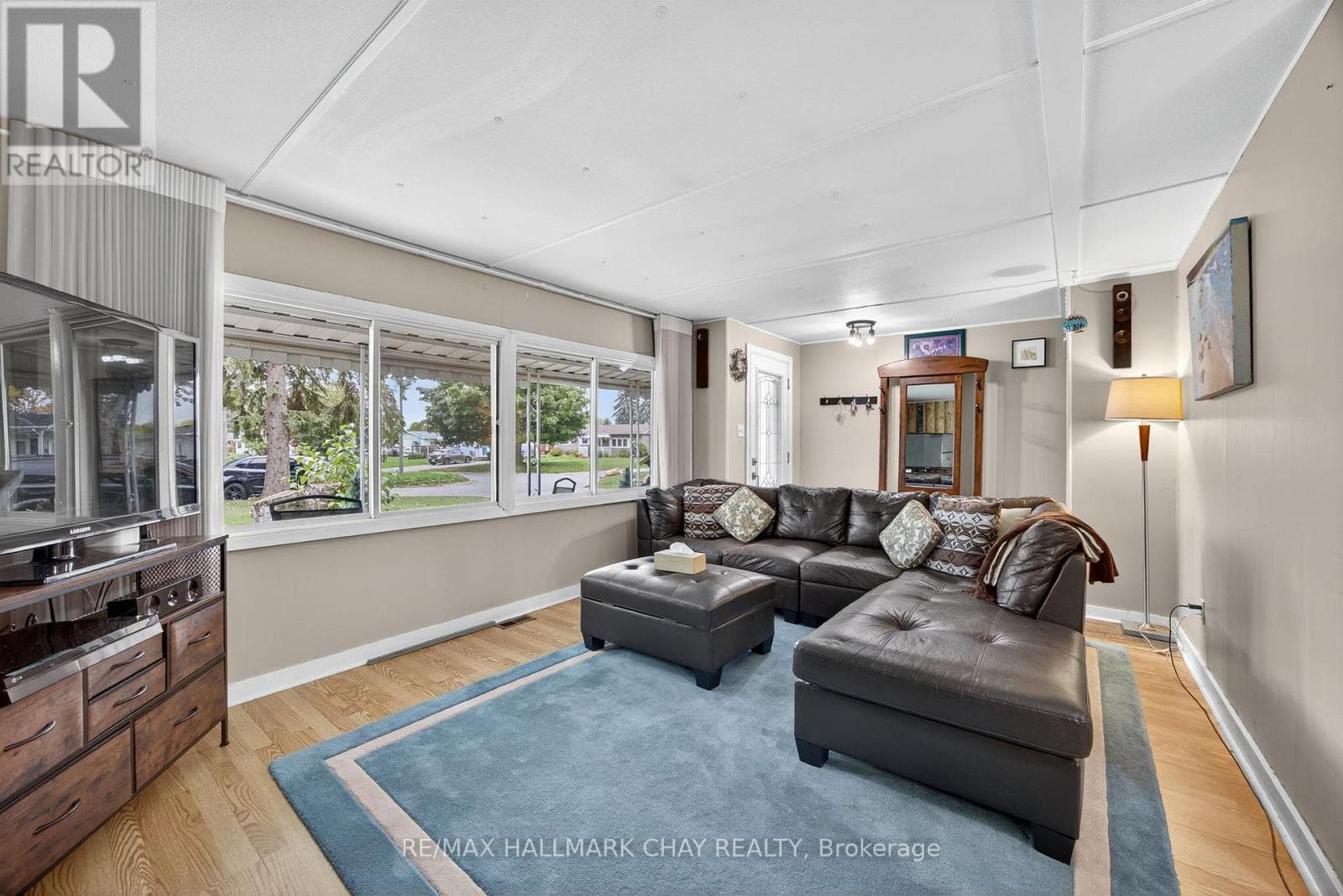 9 LOCUST HILL COURT, Toronto — photo 4