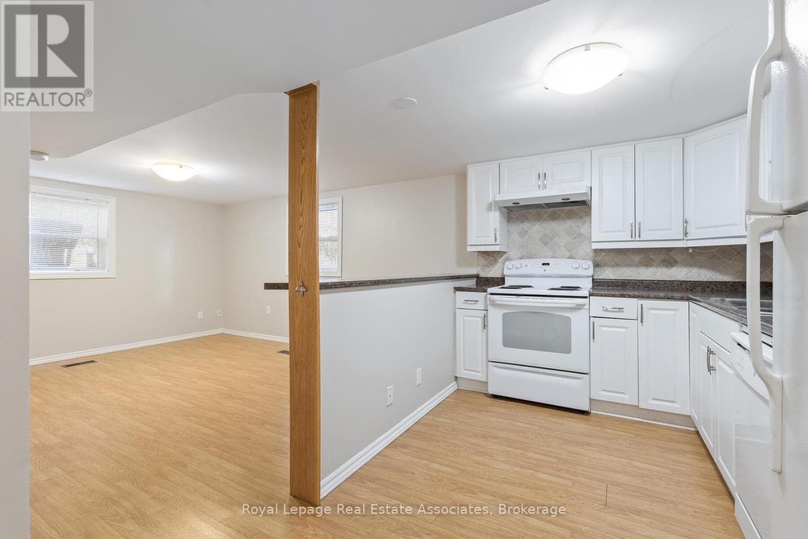17 ACADEMY ROAD, Toronto — photo 3