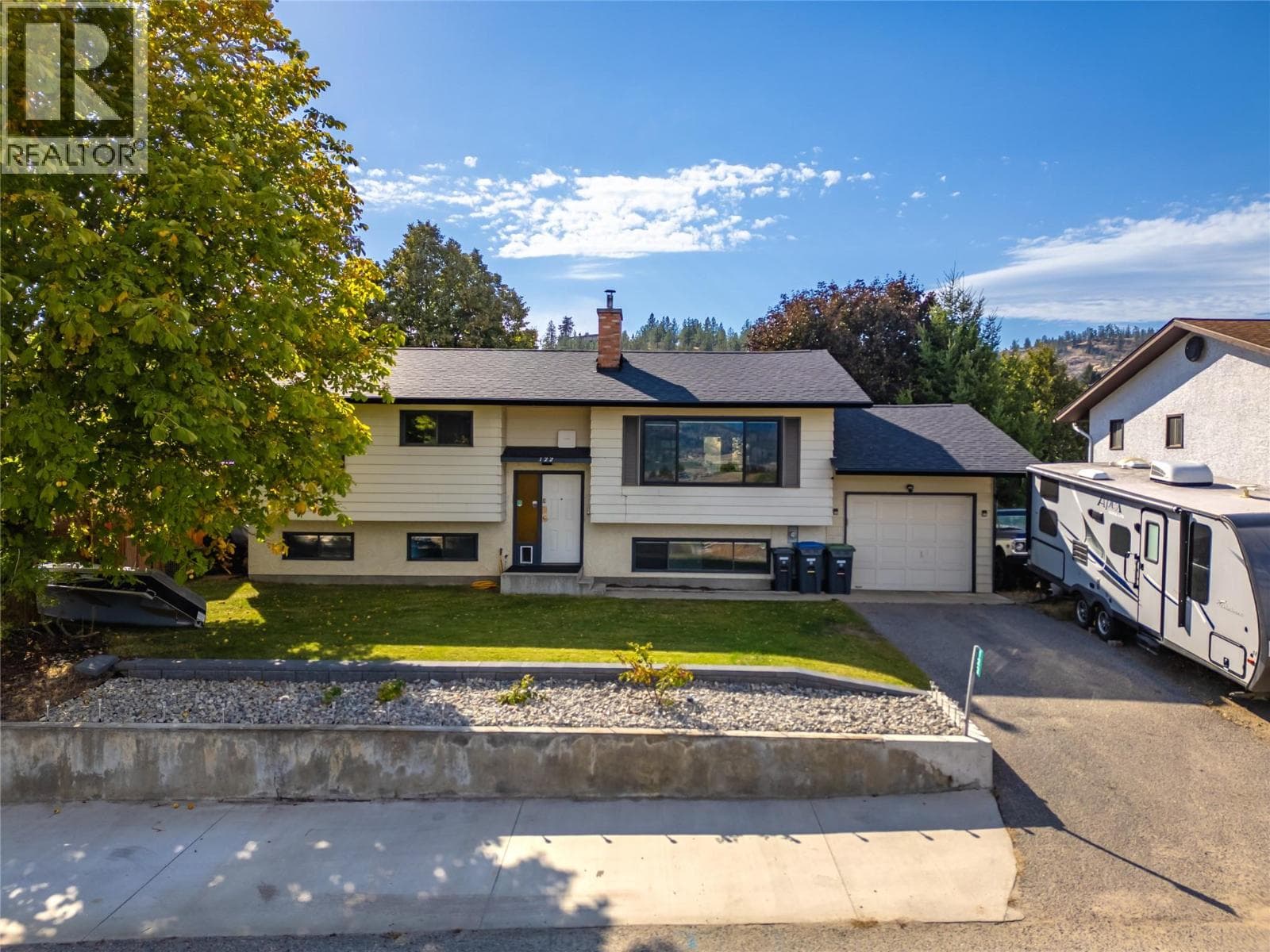 122 Arlayne Road in 