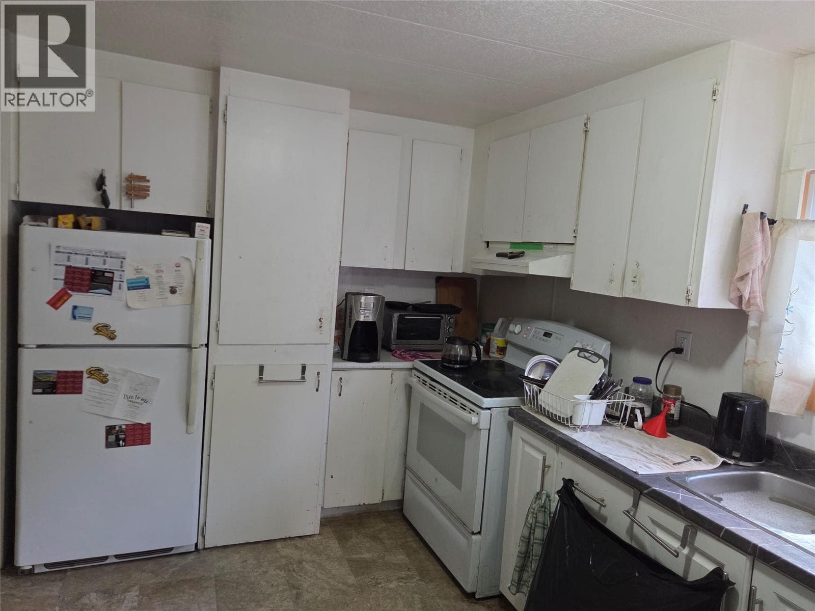 2637 9TH STREET, Interior REALTORS® — photo 2