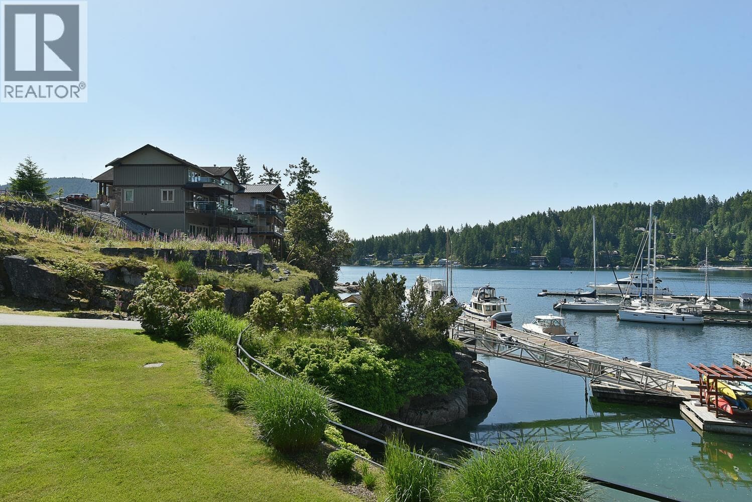 52 4622 SINCLAIR BAY ROAD in 