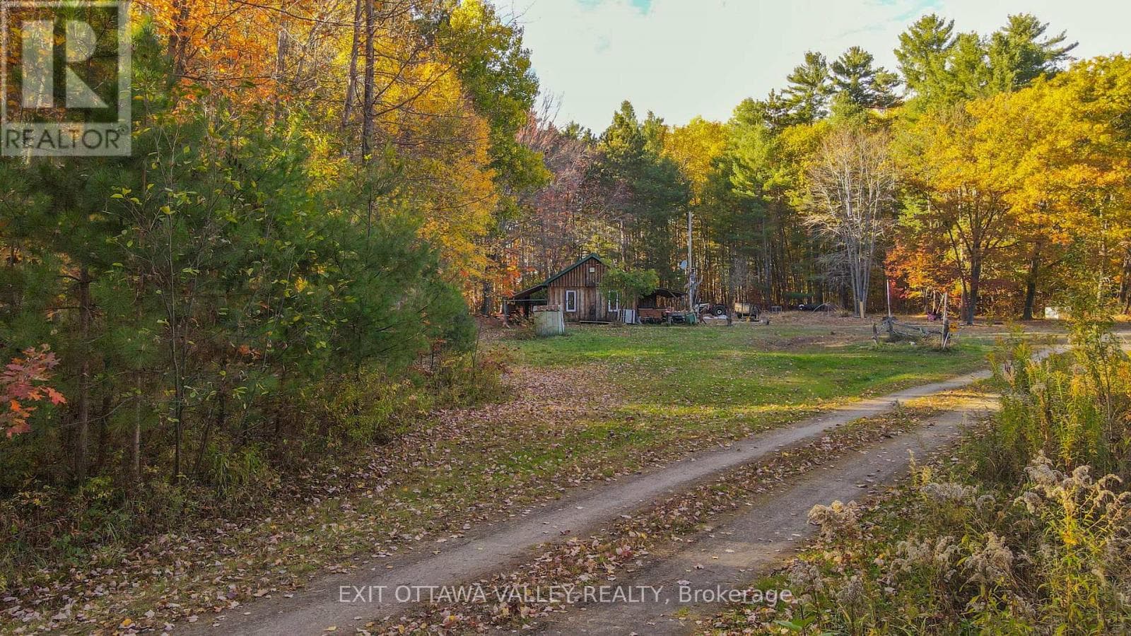 6 GRANNYS LANE in 