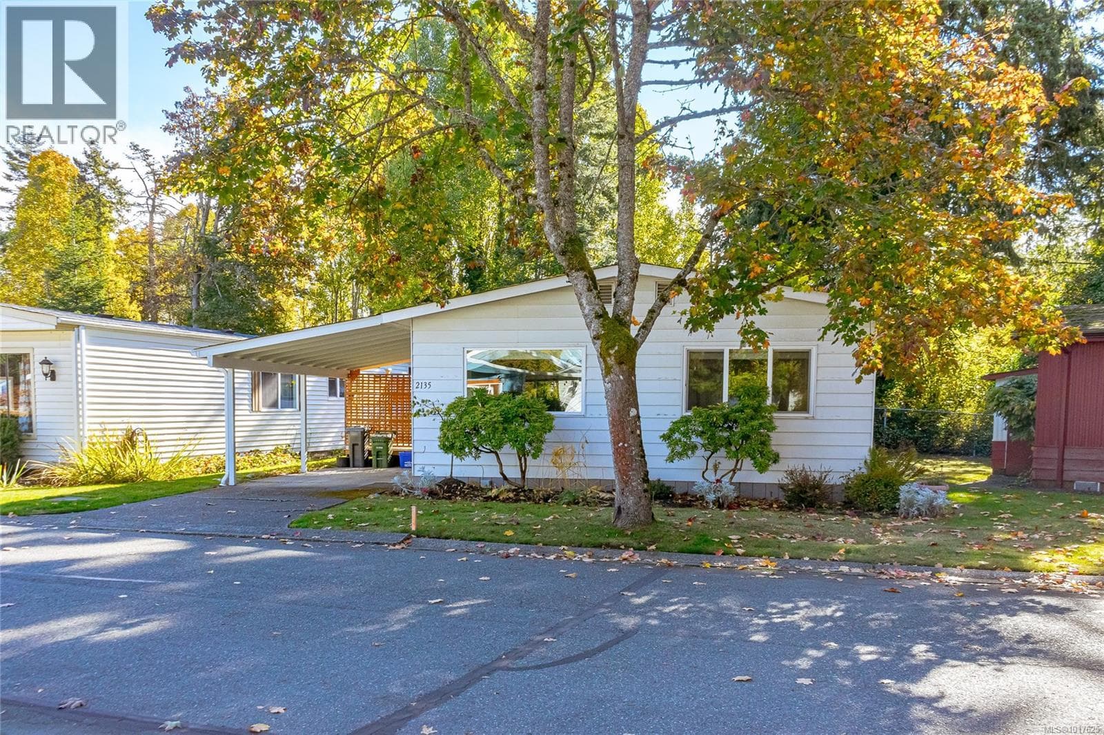 2135 Summergate Blvd — photo 2