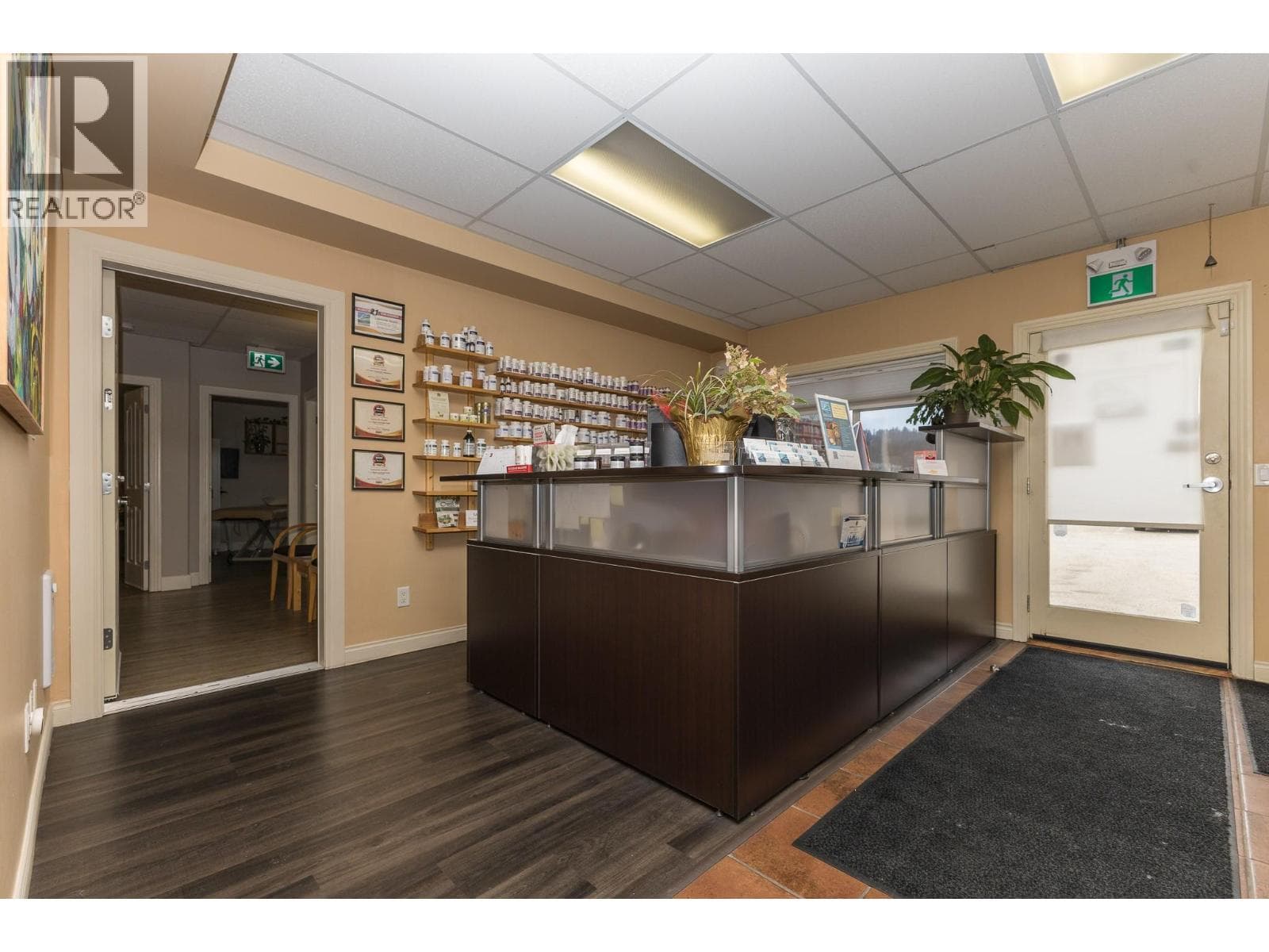 140 Harbourfront Drive NE Unit# 2 Lot# 2, Interior REALTORS® — photo 4