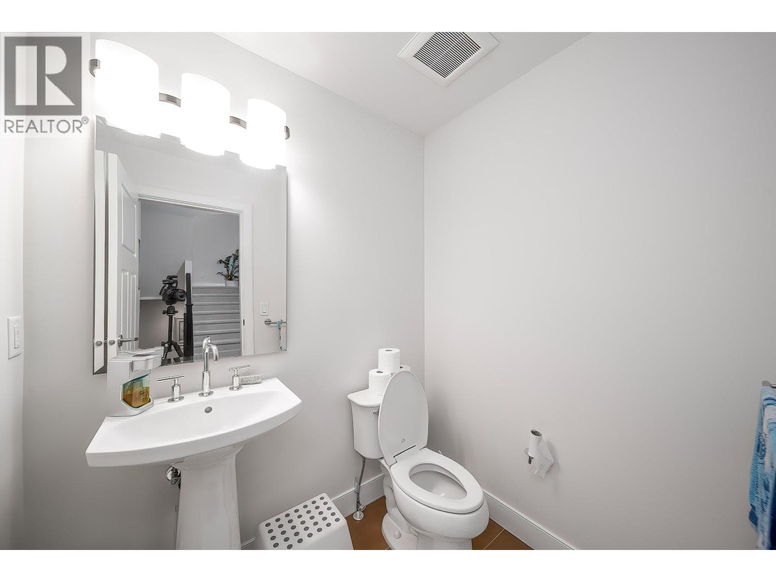 3486 BISHOP PLAZA, Greater Vancouver — photo 3
