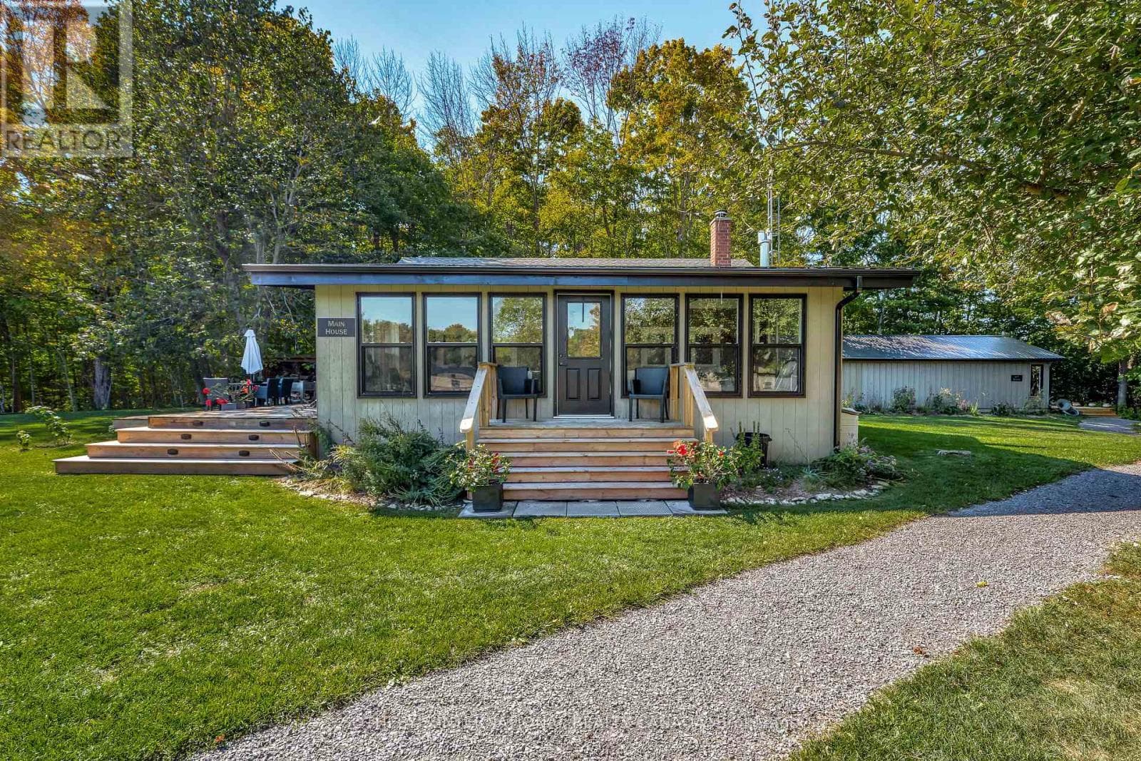 220 EASTERBROOK ROAD S, Toronto — photo 4