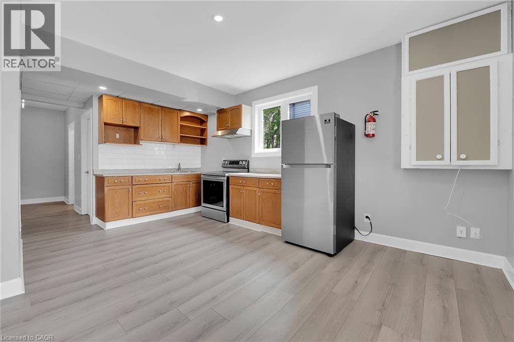 8 NICKEL STREET — photo 3