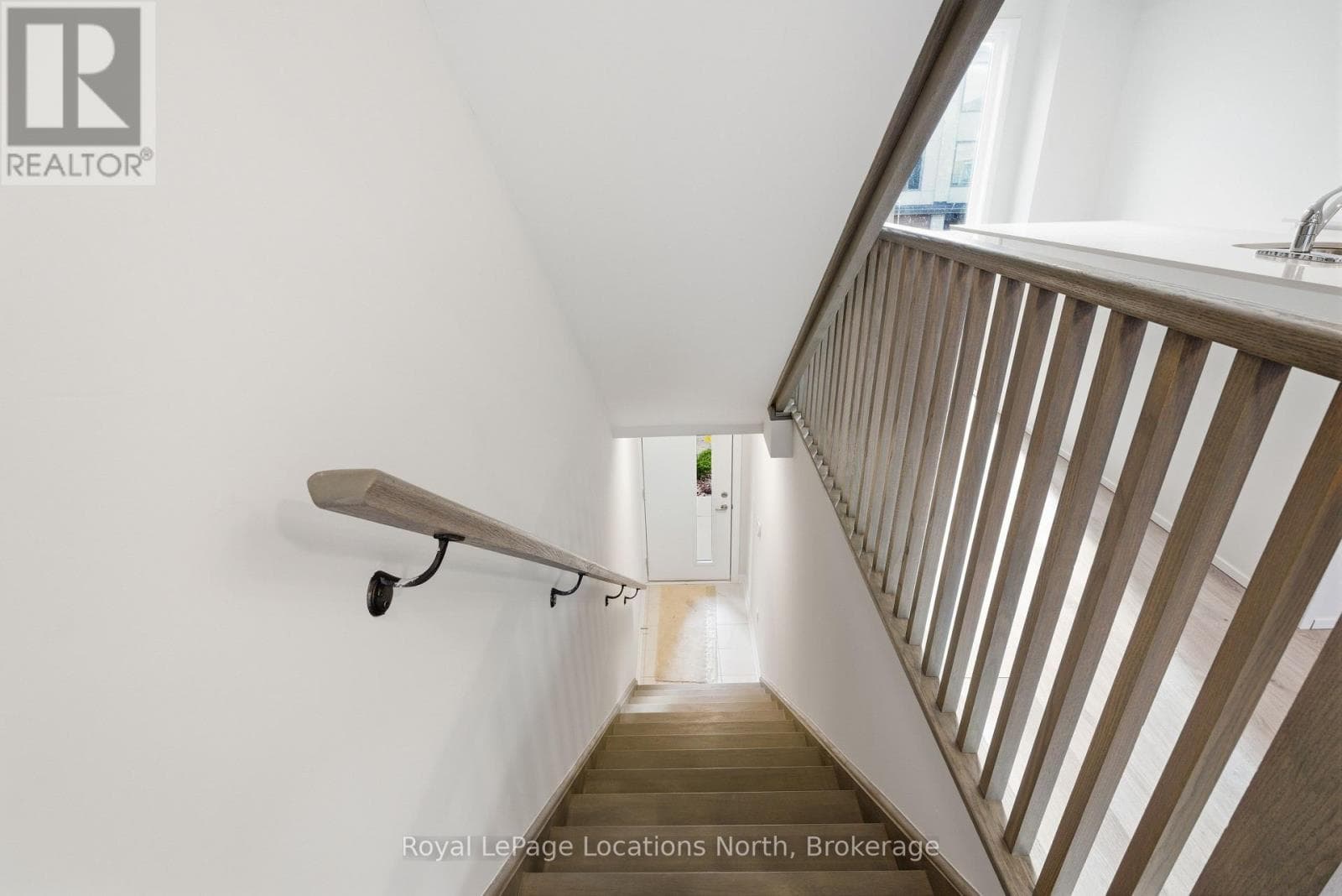 42 WINTERS CRESCENT, OnePoint — photo 4