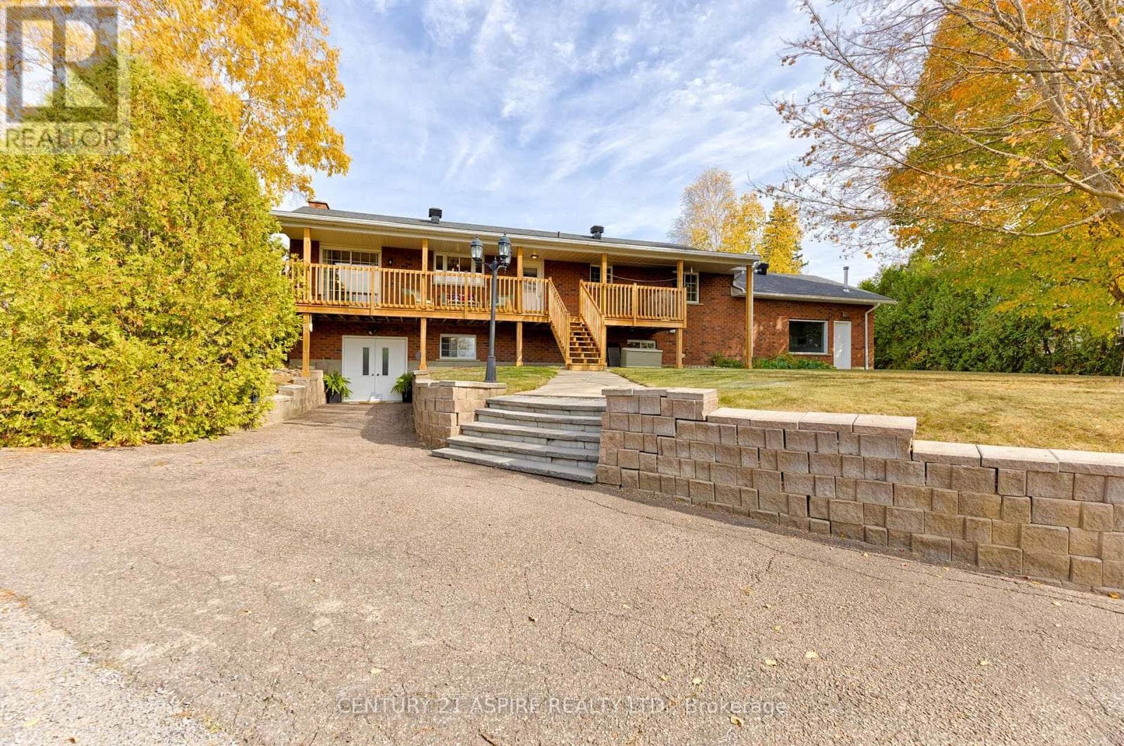 75 PEMBROKE STREET, Renfrew County — photo 5