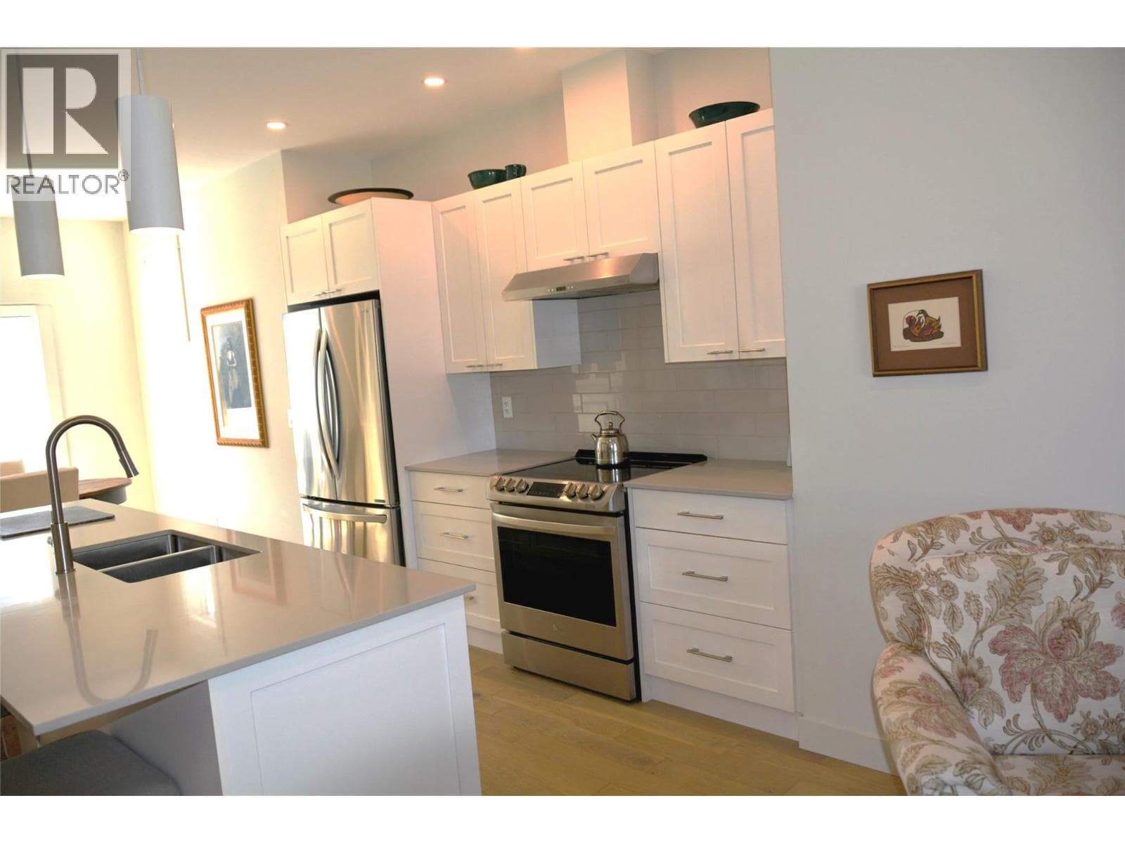 1393 9TH AVENUE UNIT 104, Interior REALTORS® — photo 3