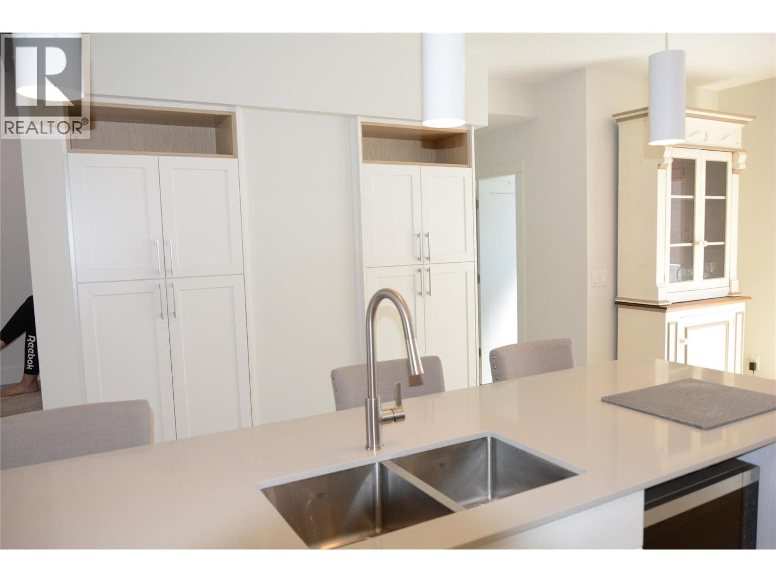 1393 9TH AVENUE UNIT 104, Interior REALTORS® — photo 5