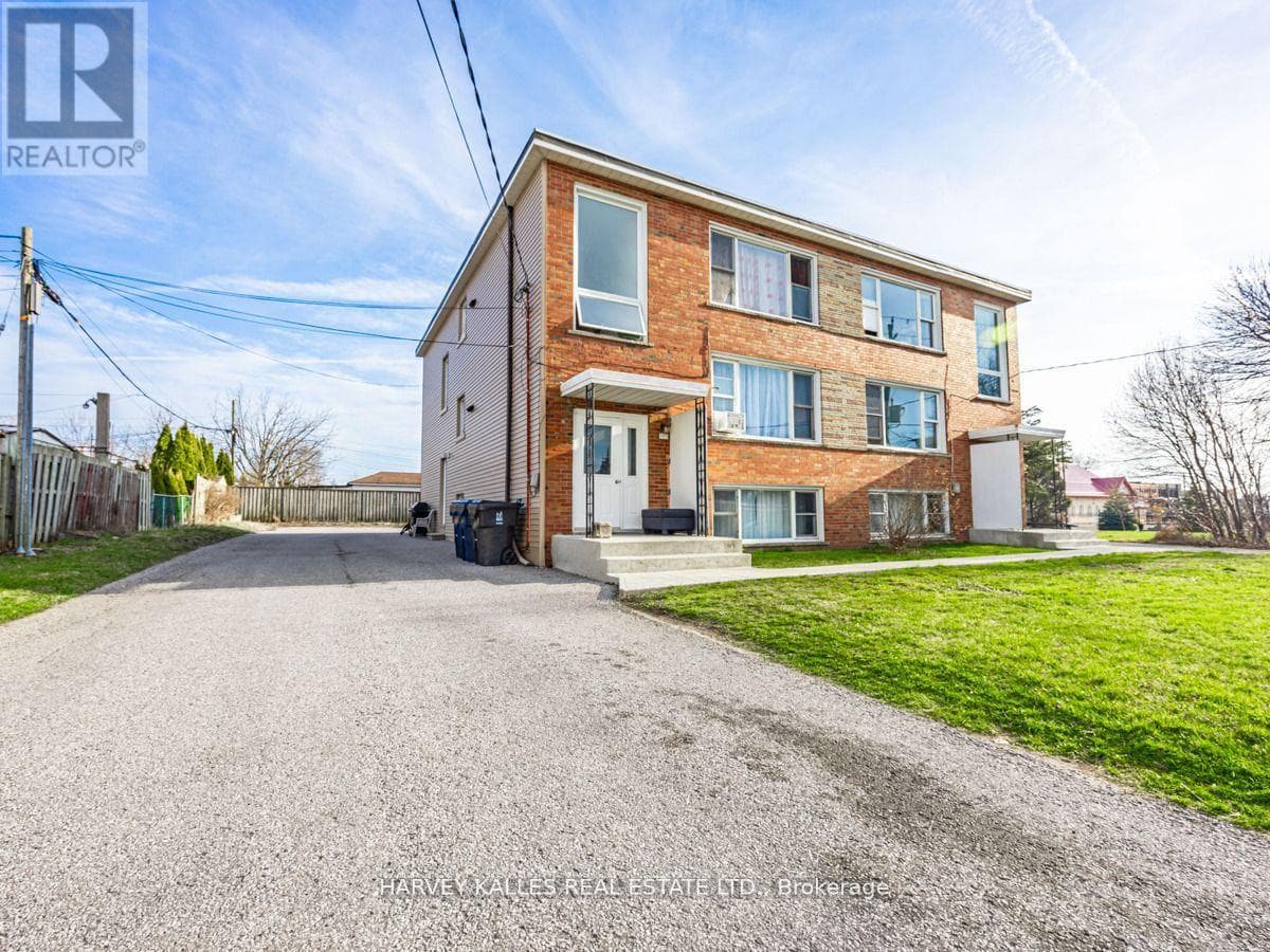 561-563 DANFORTH ROAD, Toronto — photo 3