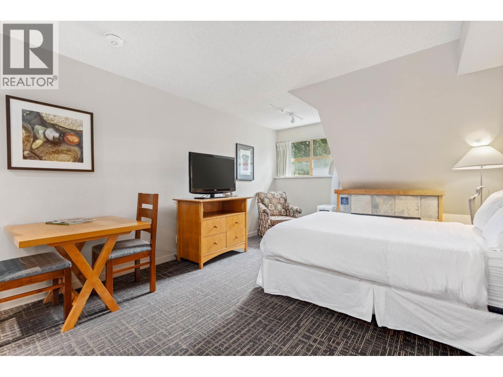 4407 4295 BLACKCOMB WAY, Greater Vancouver — photo 4