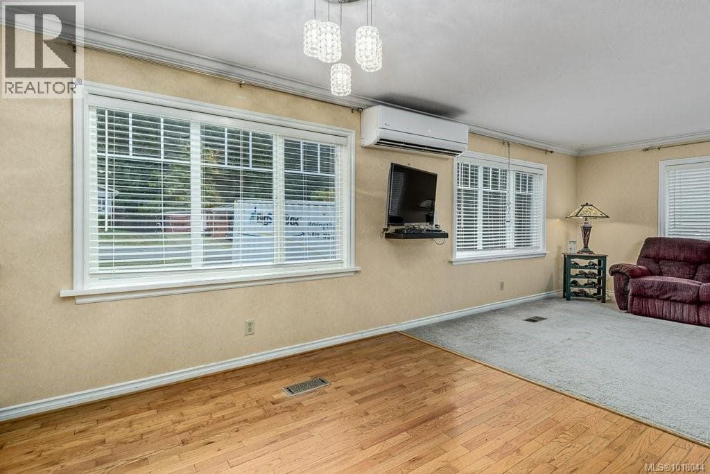 61 3216 Back Rd — photo 5