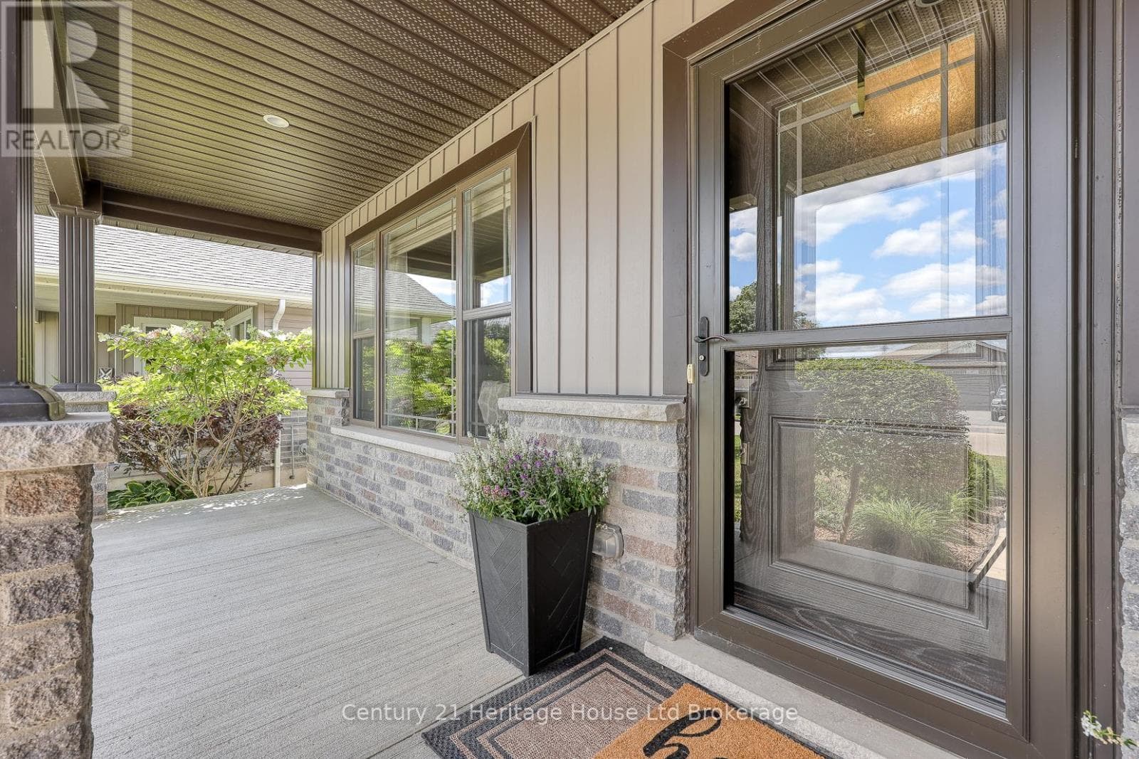 89 WALKER ROAD — photo 4