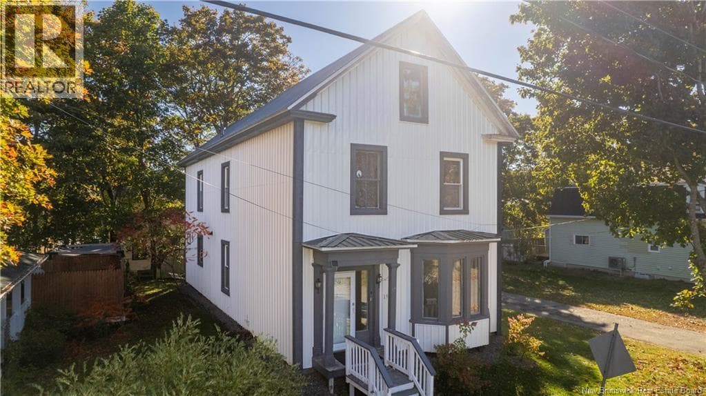 15 VEAZEY STREET in