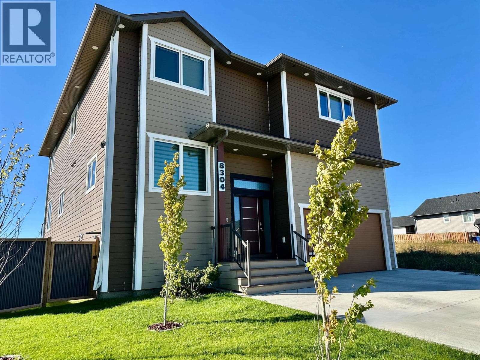 8304 81 STREET — photo 2