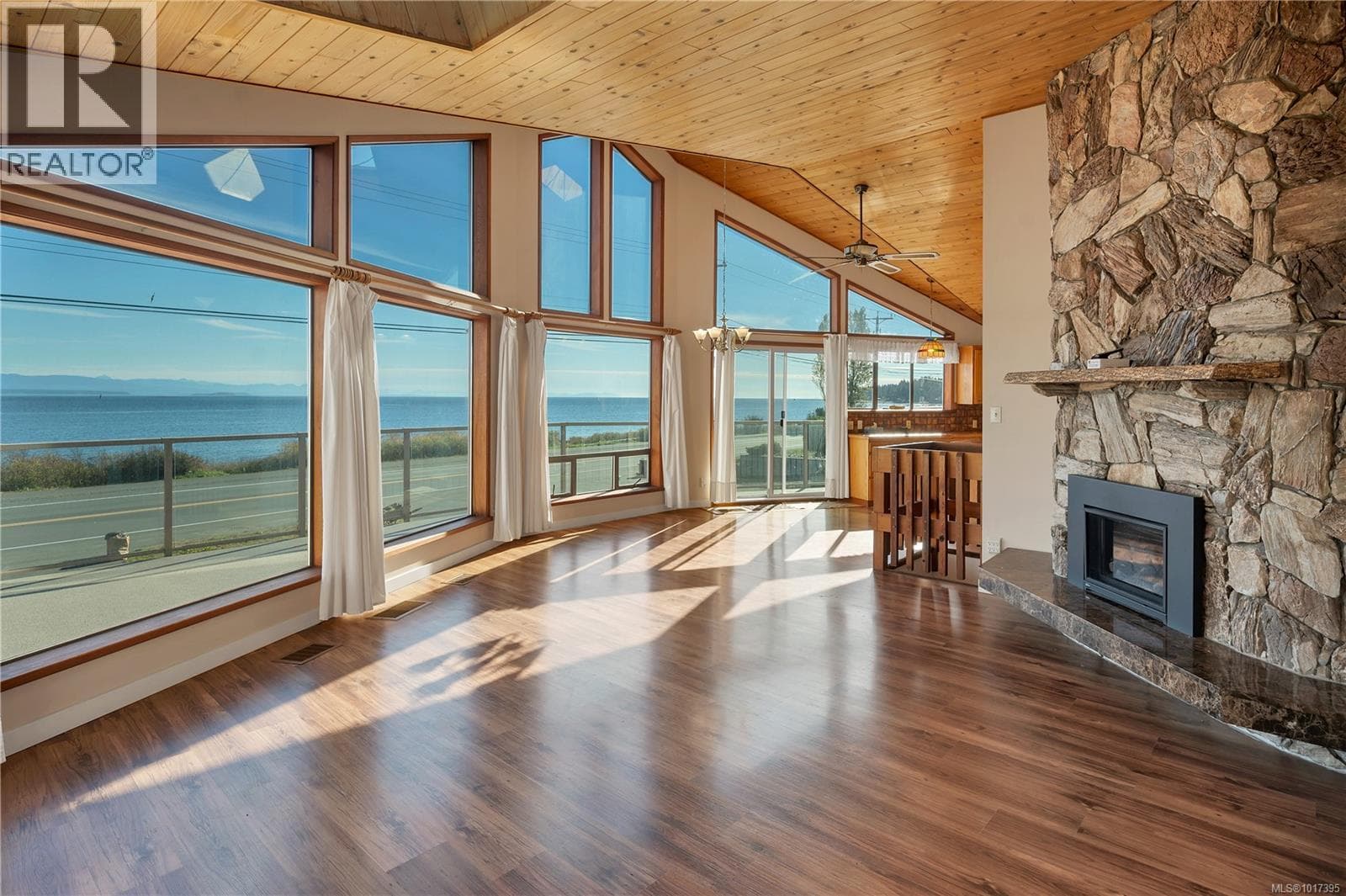 2946 Island Hwy S in 