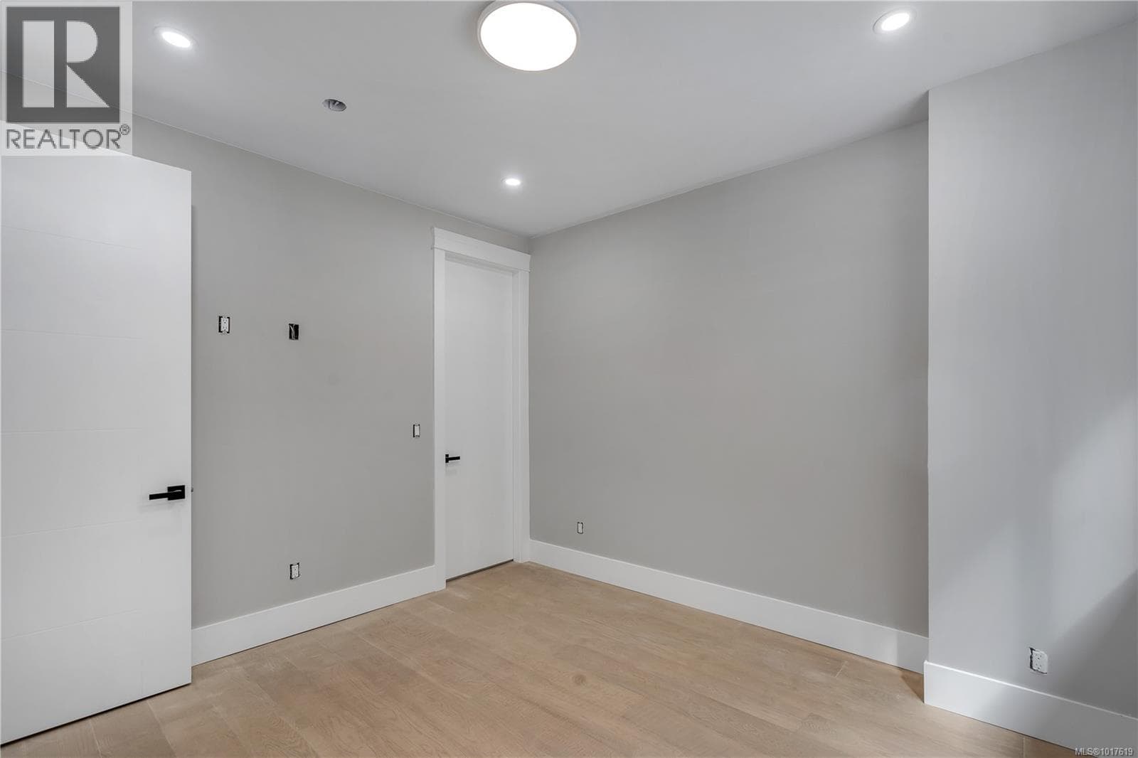3875 GULFVIEW DRIVE in 