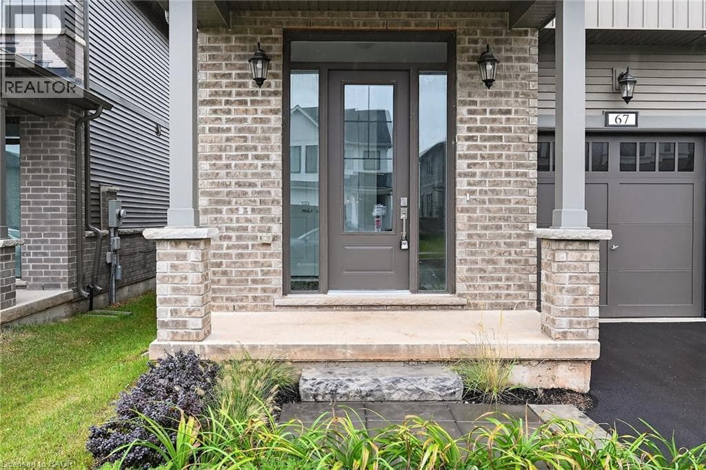 67 STARFIRE CRESCENT — photo 2
