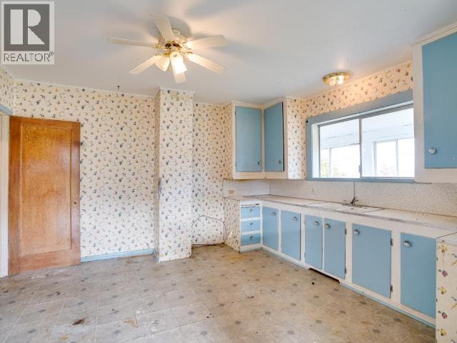 5358 EARL STREET, Powell River — photo 3