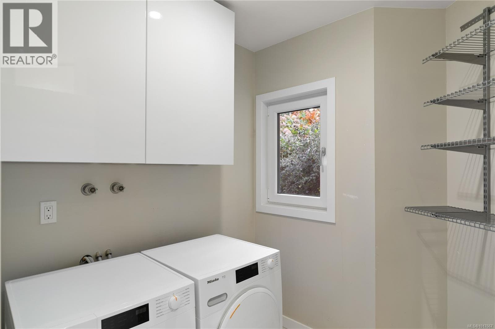 2623 QUEENSWOOD DRIVE in 