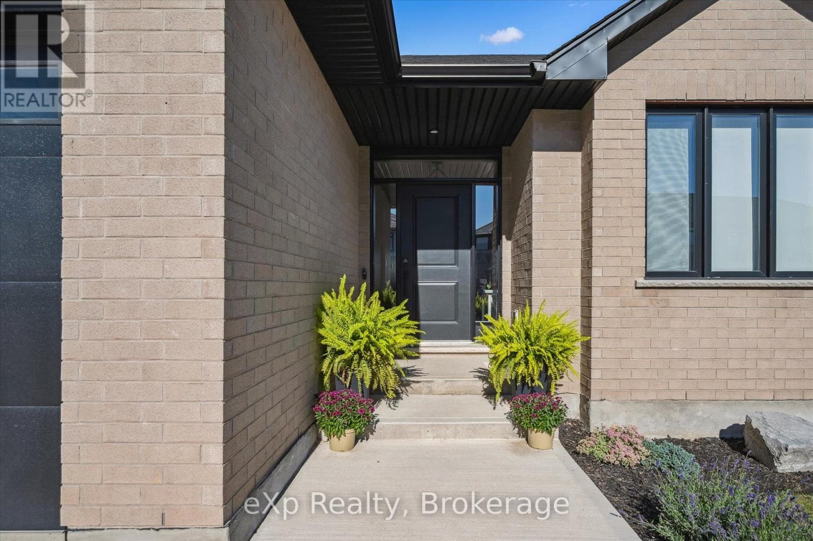 86 REA DRIVE, OnePoint — photo 5
