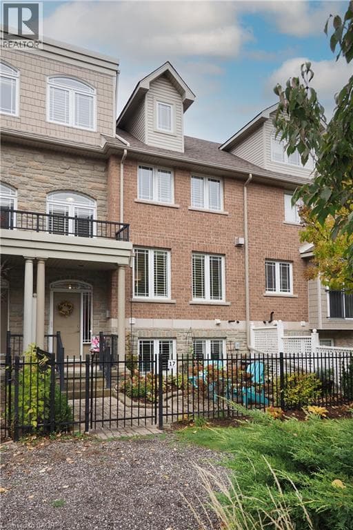 17 GROSVENOR Lane Unit# n/a in Galt City Centre/South Galt