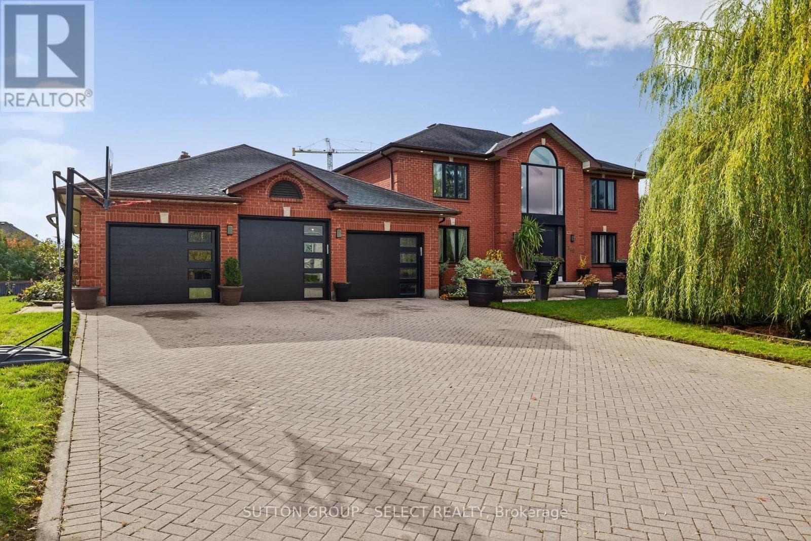 700 FRANKLINWAY CRESCENT in 