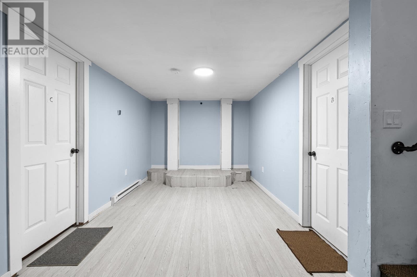 24 OAK DRIVE — photo 3