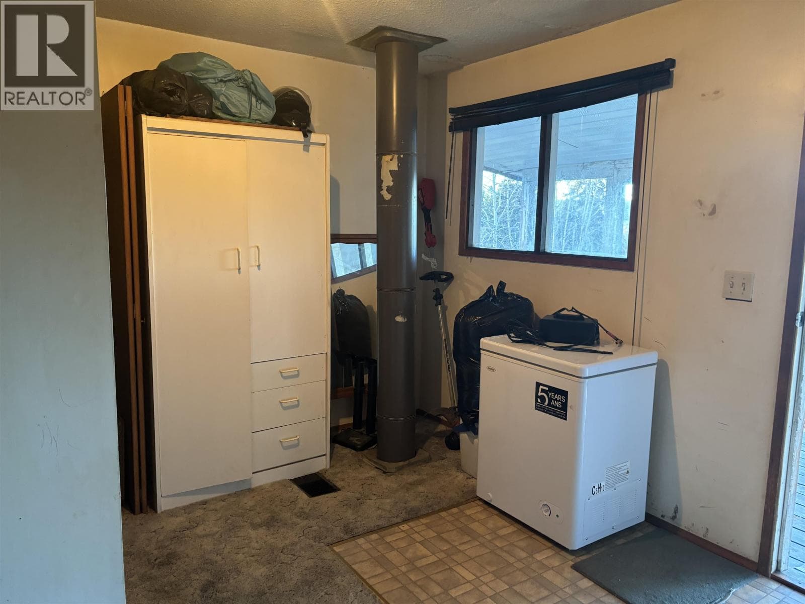 406 RICHARD STREET — photo 3