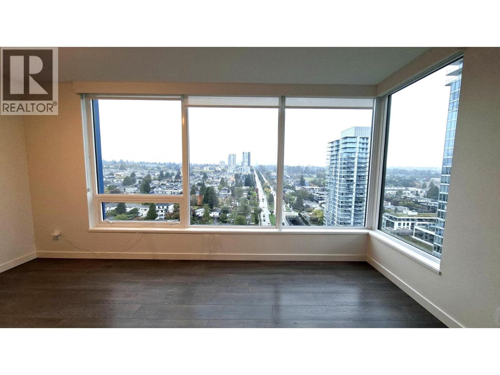 1905 8189 CAMBIE STREET — photo 3