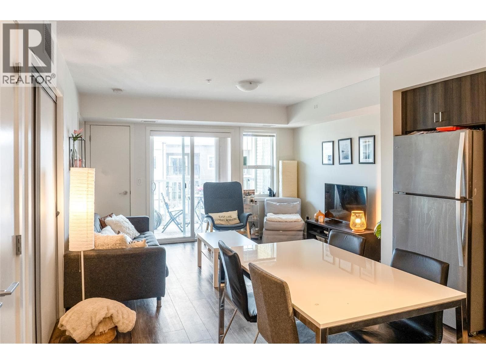 655 ACADEMY WAY UNIT 121, Interior REALTORS® — photo 2