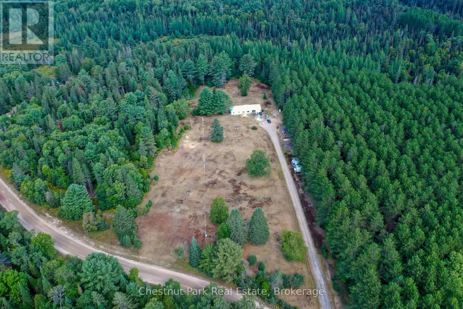 158 SELENA DRIVE — photo 3