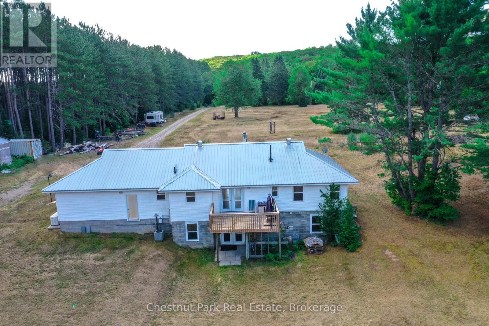 158 SELENA DRIVE — photo 4