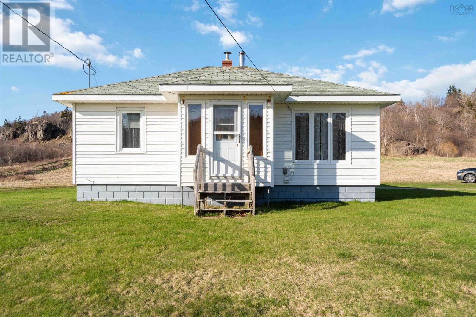 286 TROUT COVE ROAD, NSAR — photo 2