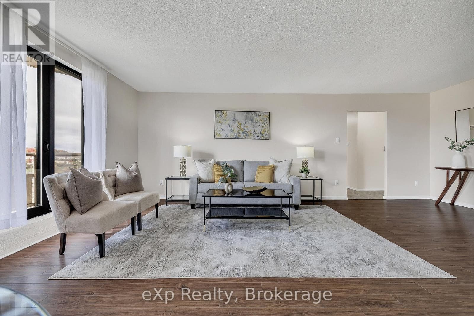605 - 1100 COURTLAND AVENUE E, OnePoint — photo 3