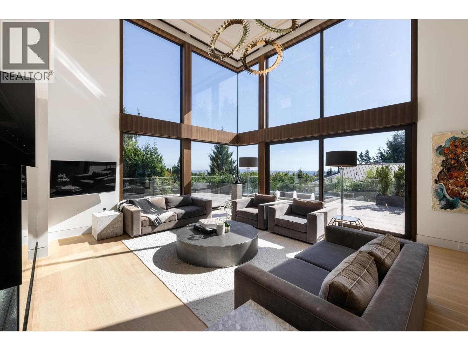 1050 KING GEORGES WAY, Greater Vancouver — photo 3