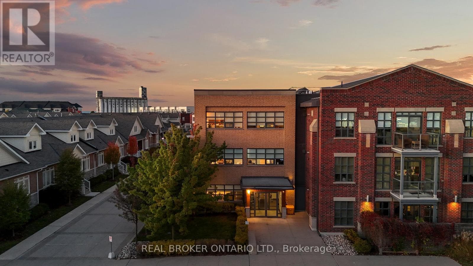 302 - 1 SHIPYARD LANE in 