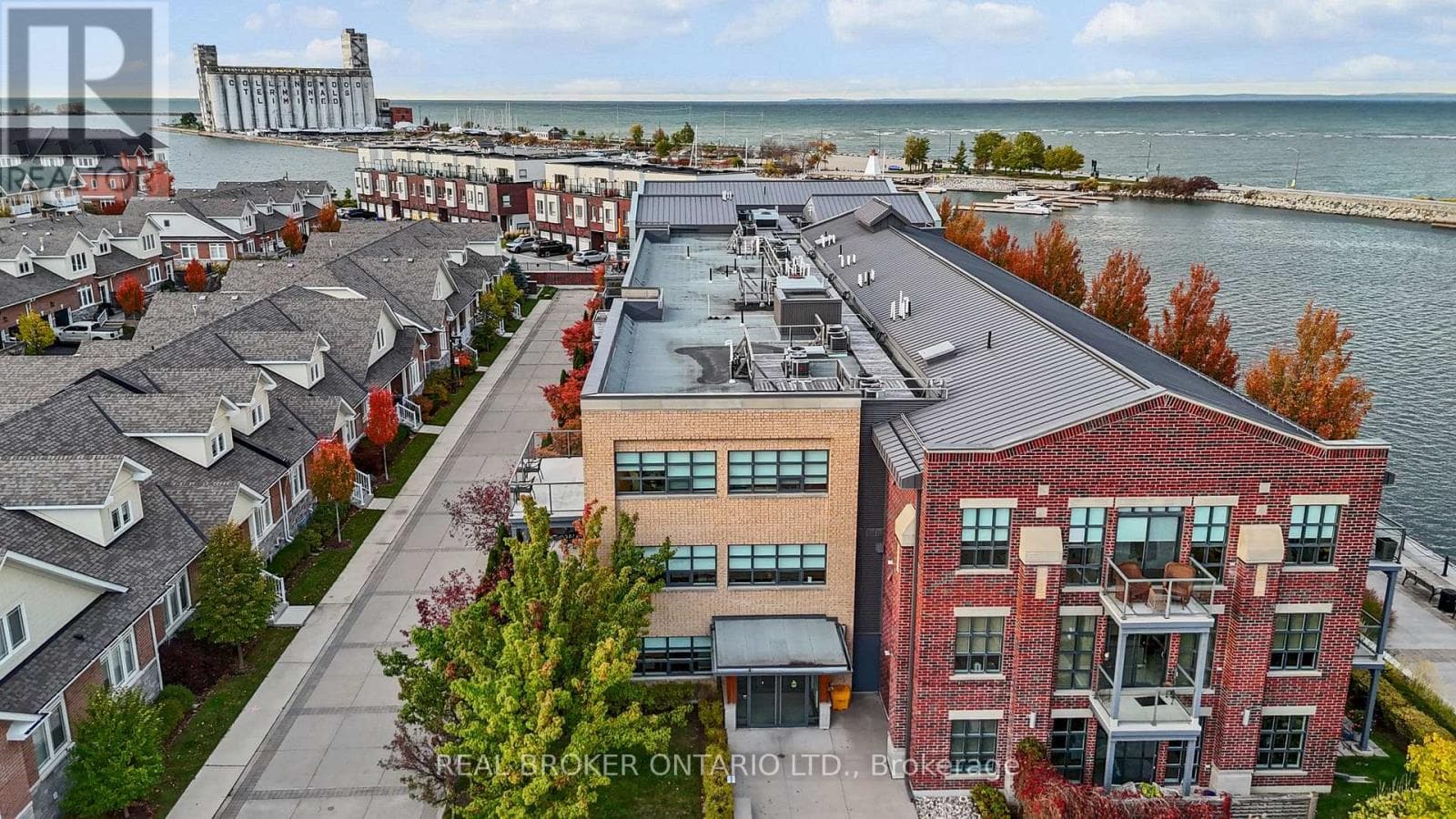 302 - 1 SHIPYARD LANE, Toronto — photo 3
